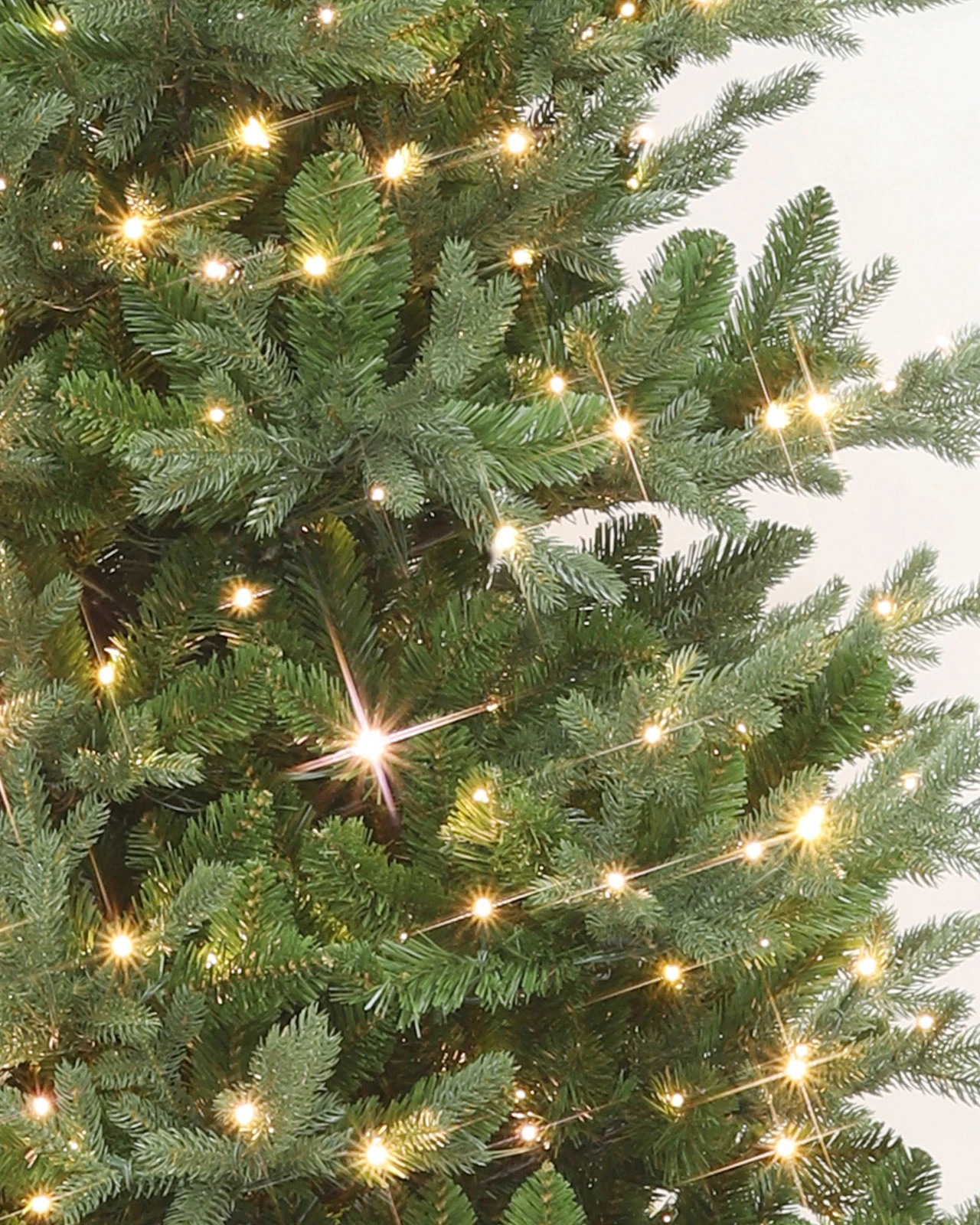 Pre-Lit Green Fir Tree