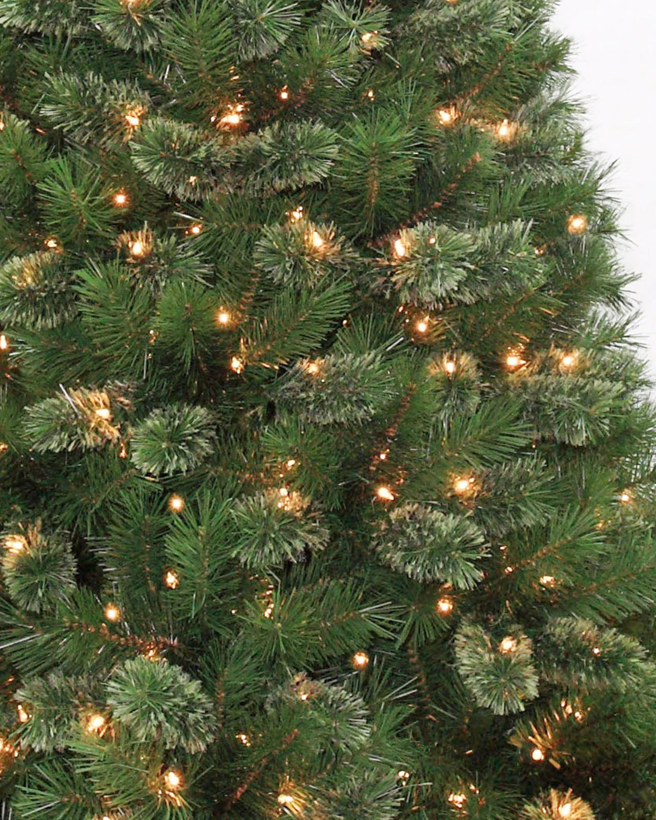 Pre-Lit Green Pine Tree