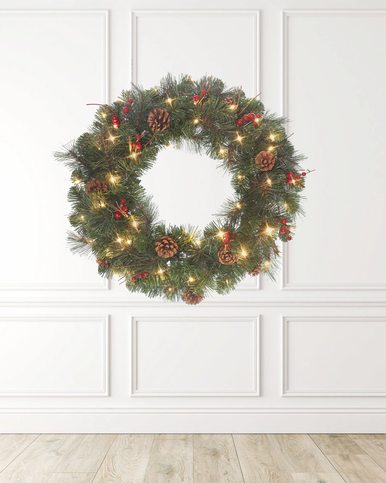 Pre-Lit Green Wreath w/ Pinecones& Red Berries