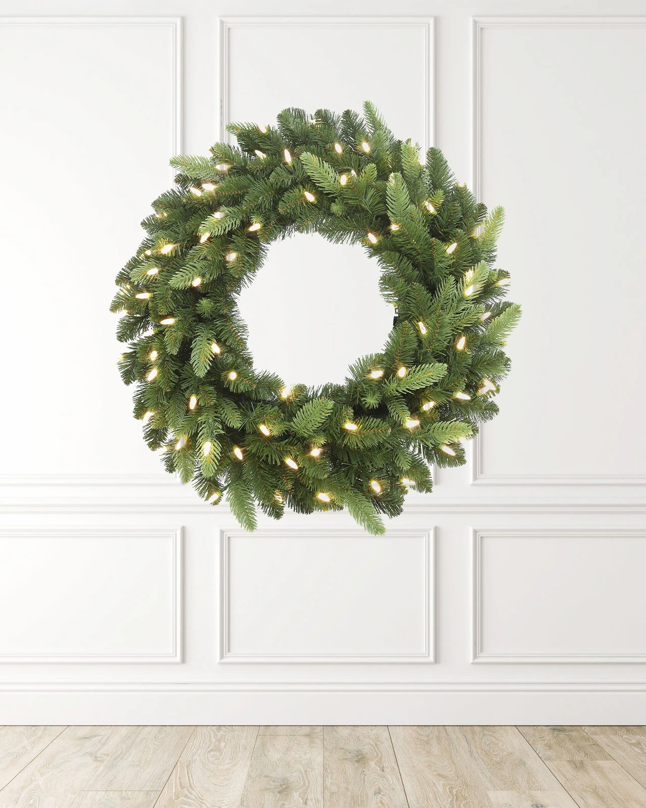 Pre-Lit Green Wreath