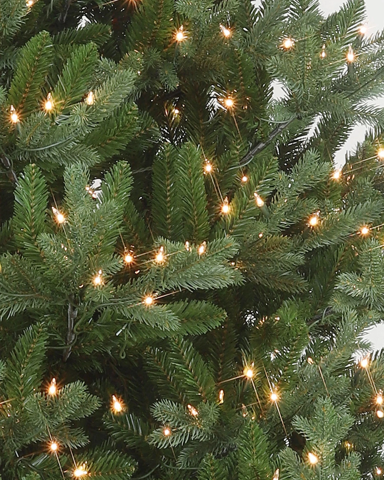 Pre-Lit Green Fir Tree