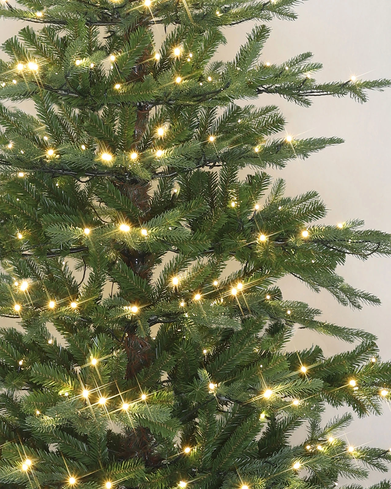 Pre-Lit Green Spruce Tree