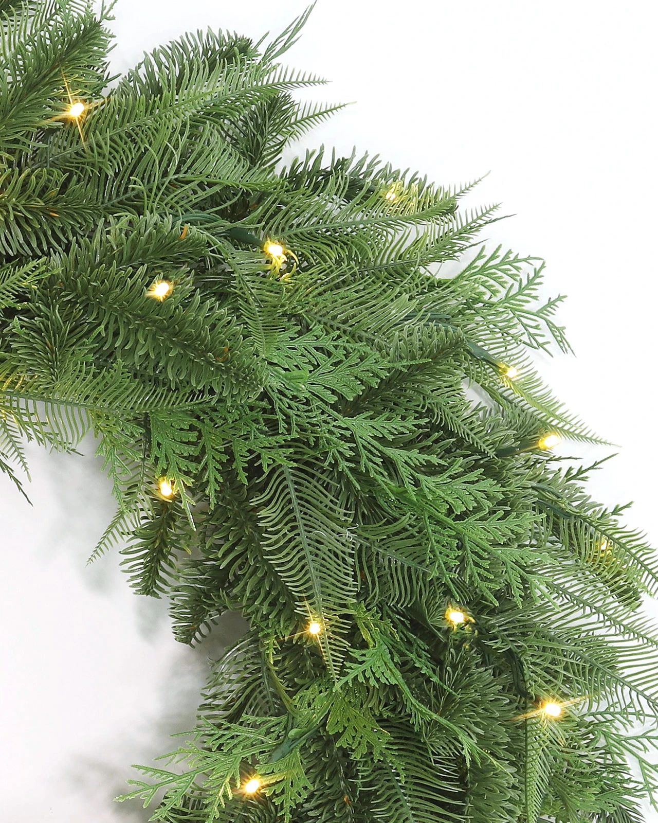 Pre-Lit Green Wreath