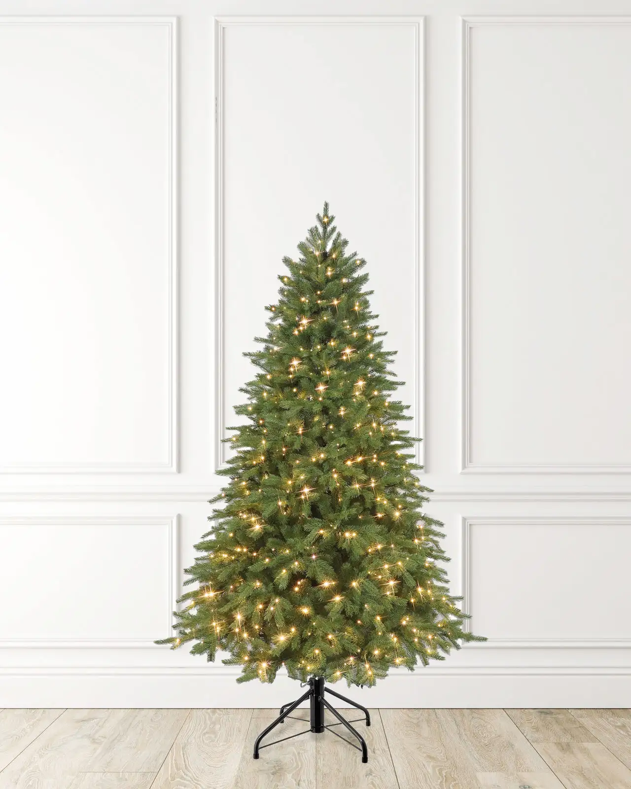 Pre-Lit Green Spruce Tree